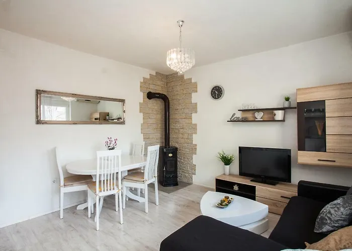 Royal View Apartmán *