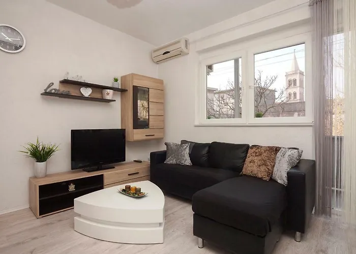 Royal View Apartmán *